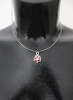 Filigrane Halskette mit rosa Strass-Anhänger (Neu)