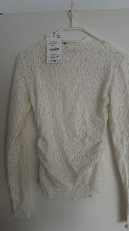Zara Spitzenbluse in Weiss, Grösse S - Neuwertig!
