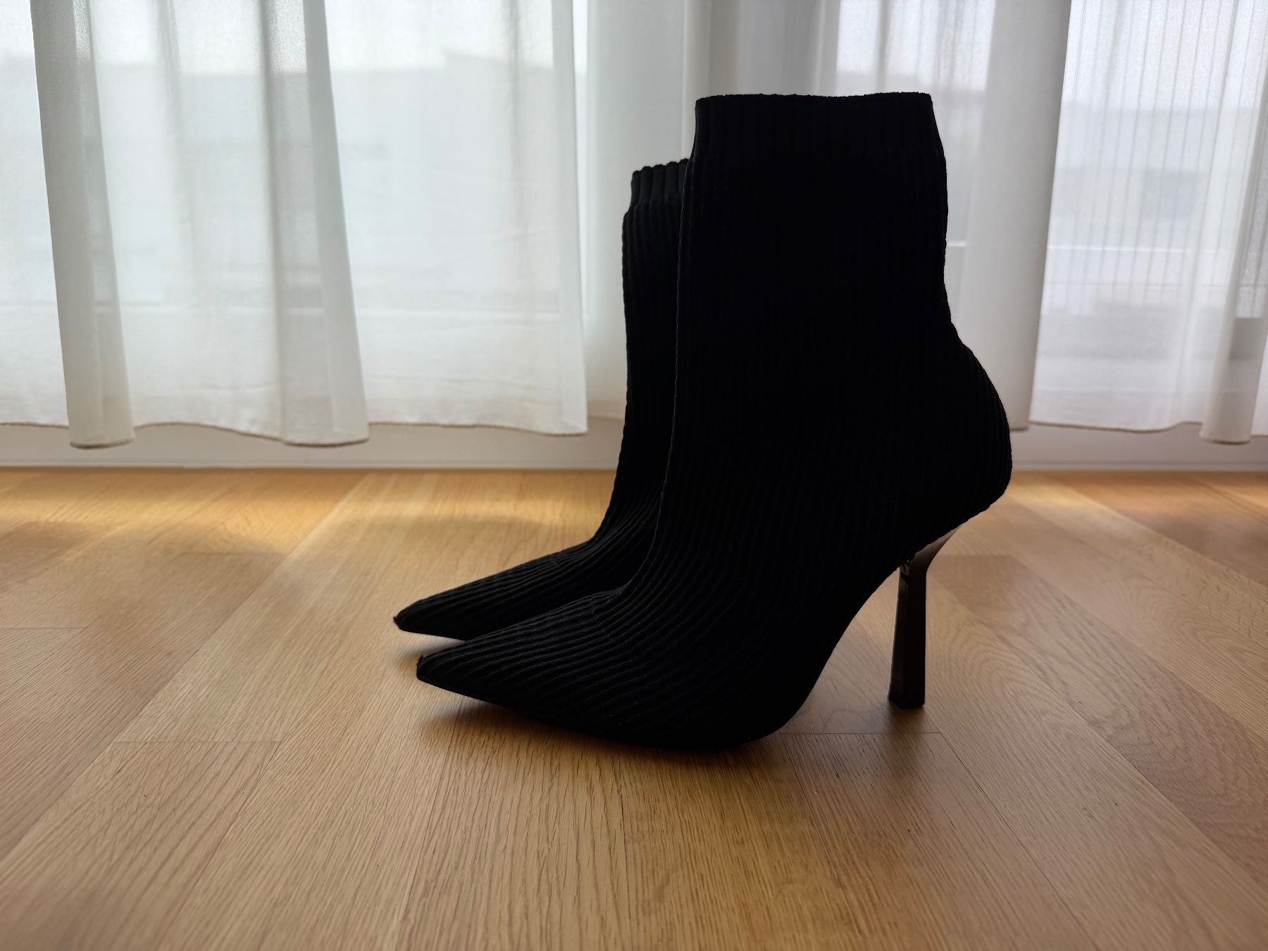 Zara Damenschuhe: Zara Sock Boots Gr. 40 – Gebraucht aus Klingnau von Vdado