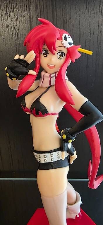 Statuette: Gurren Lagann Yoko Littner Figur mit roter Base – Usato da Liestal venduto da mumitroll863 3
