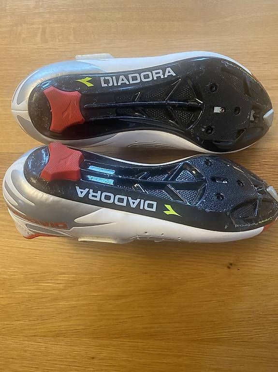 Diadora Scarpe da donna: Diadora Trivex Veloschuhe – Usato da St. Gallen venduto da rgr_8vn7 1