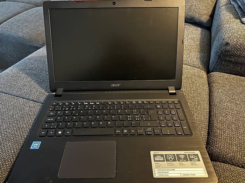 Notebook: acer laptop – Usato da Toffen venduto da manimatter