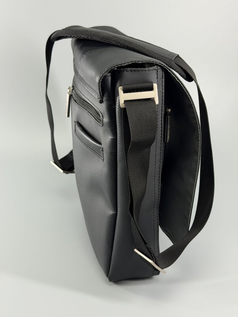 Bree Taschen: BREE Messenger Bag Schwarz, Top Zustand. – Gebraucht aus Sennhof von Johnbest 2