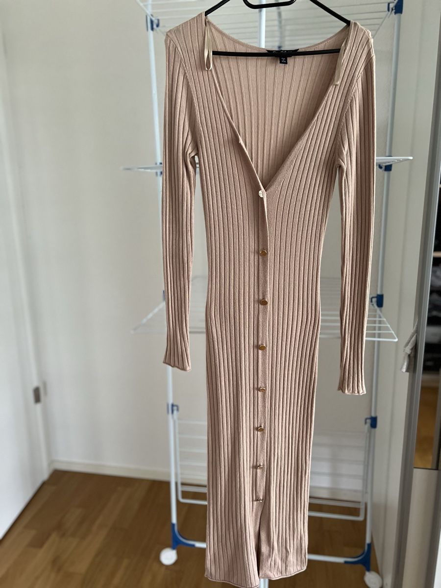 Vestiti: Miss Selfridge Strickkleid Gr. 38 beige gerippt – Nuovo (secondo la descrizione) da Dübendorf venduto da karim1409