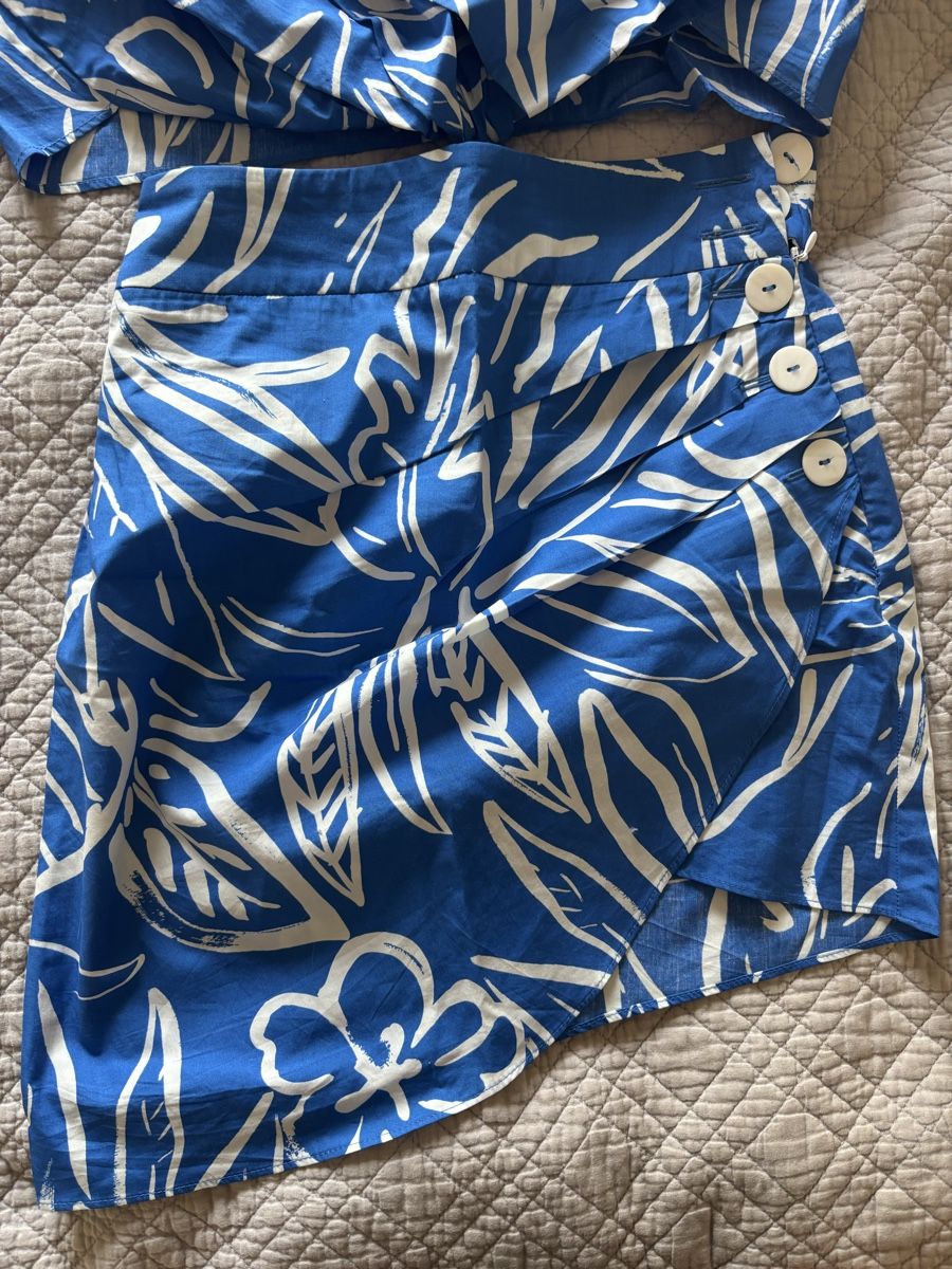 Zara Kleiderpakete: Ensemble jupe et chemise imprimé – Gebraucht aus Lausanne von shabnam.t 2