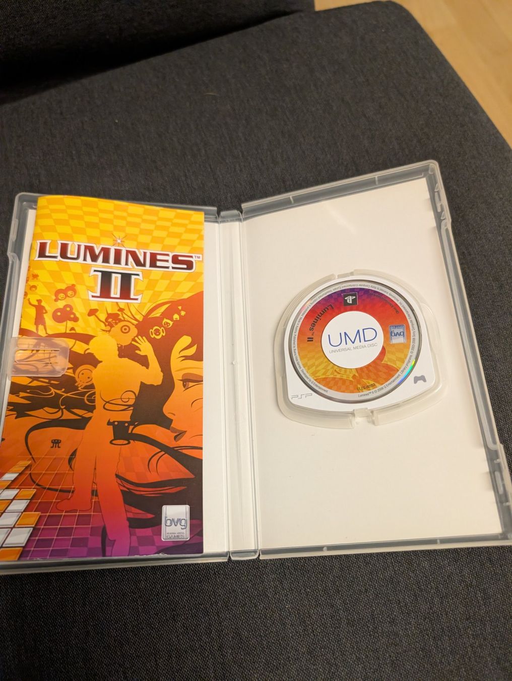Giochi: Lumines II Sony psp – Usato da Giubiasco venduto da Tici__nerd_Giubiasco 2