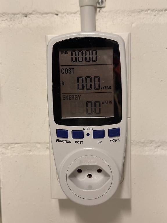 Misurare: Stromkostenmesser, Energiemonitor, digital, Steffen PM01 – Usato da Stäfa venduto da FinTonic