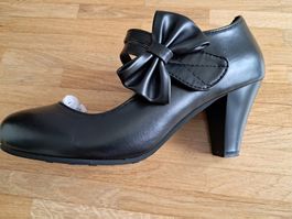 Chaussures neuves talon 37