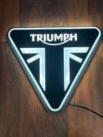 Triumph Leuchtreklame Logo für Wekstatt / Dekoration