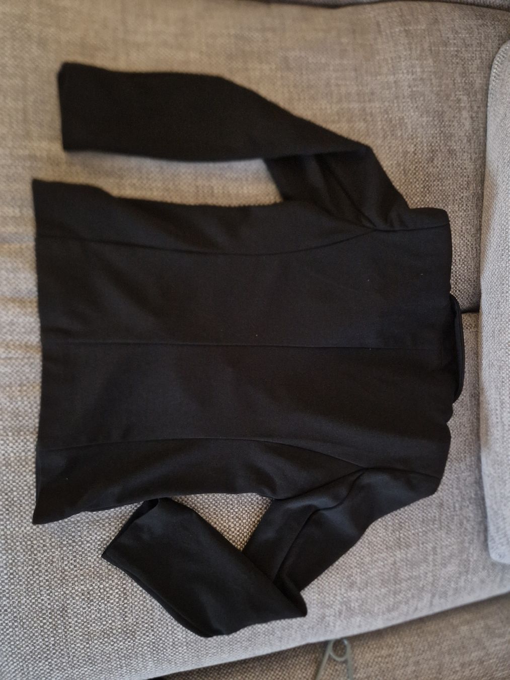 Giacche: Schwarzer Blazer mit goldenen Knöpfen Gr. M – Usato da Ebikon venduto da kov_9vqb 3