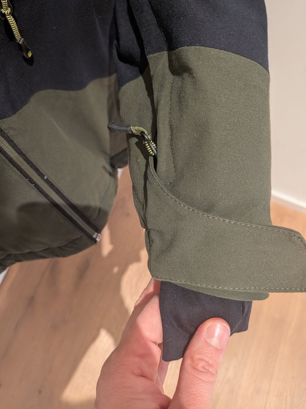 Killtec Jacken & Mäntel: Giacca sci Killtec verde nero, usata, taglia bambino – Gebraucht aus Untersiggenthal von sil_j5sy 1