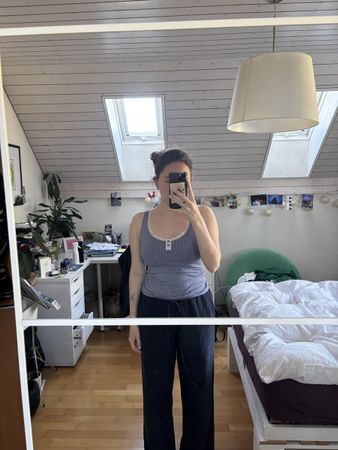 Sommerliches Trägertop, Grösse M, blau mit Verzierungen