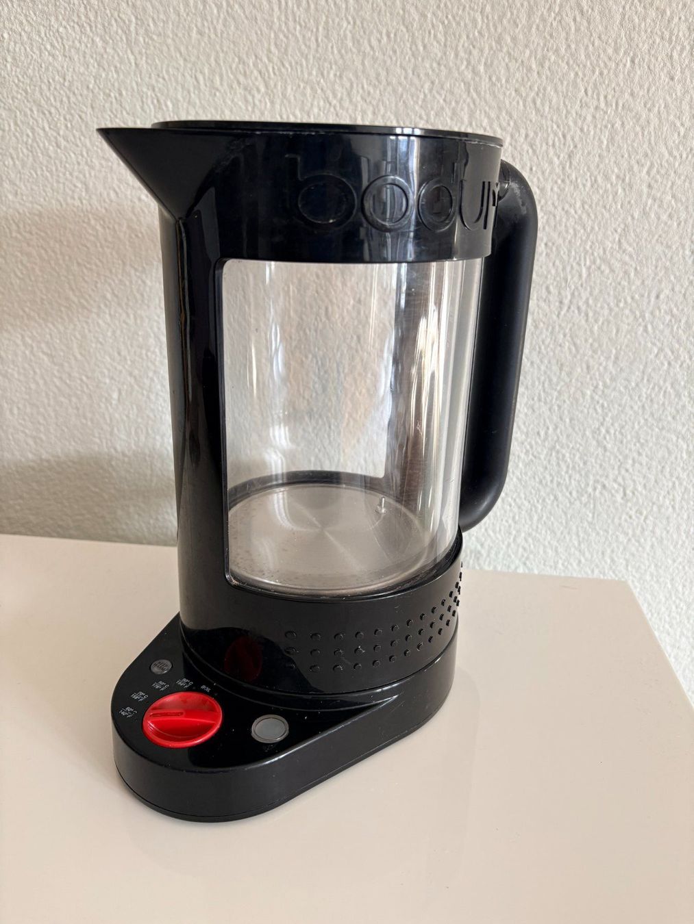 Bodum Bollitori: Bodum Elektrischer Wasserkocher – Usato da Zürich venduto da tas_n767