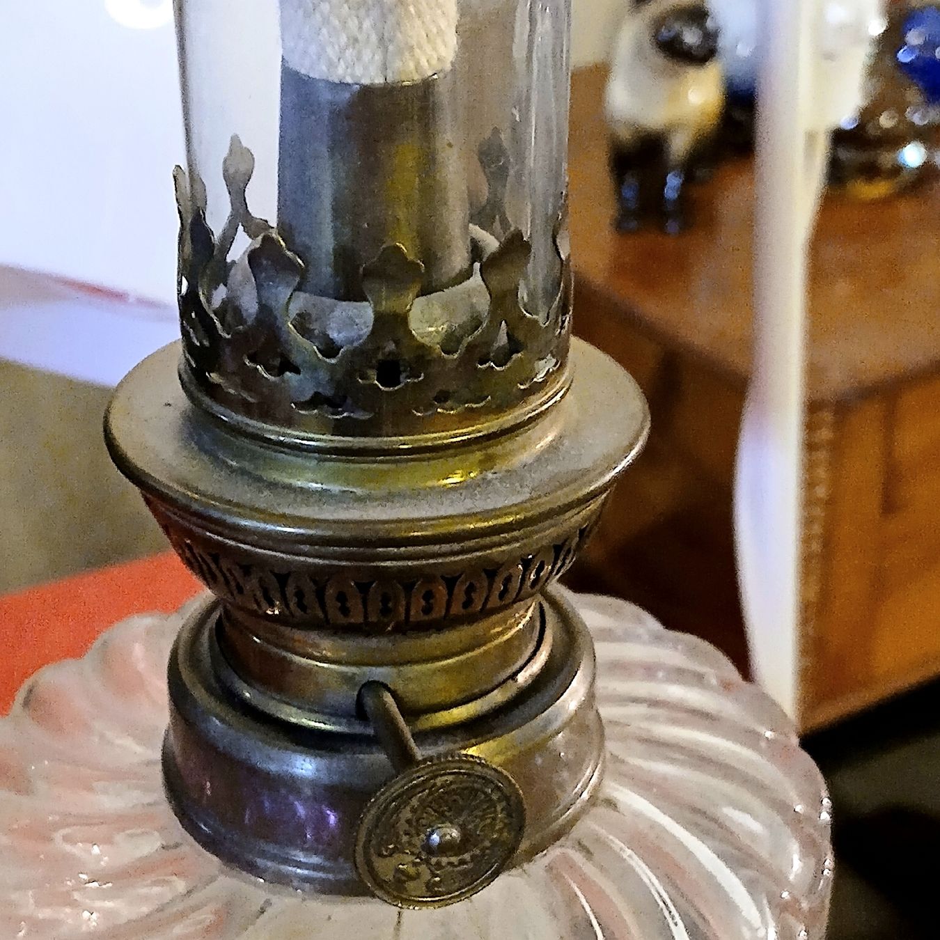 Lampes: Ancienne lampe à pétrole complète  – D'occasion à LE MONT-SUR-LAUSANNE par CHOCO04 1