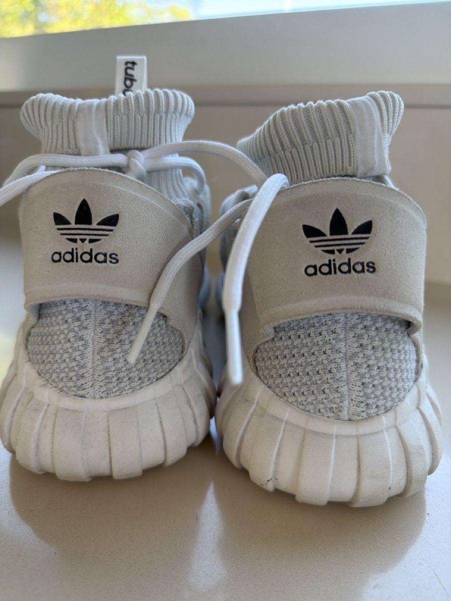Adidas Scarpe da uomo: Adidas Schuhe Sommer Sneaker, Grösse 41,5 – Usato da Adligenswil venduto da goverla11 5