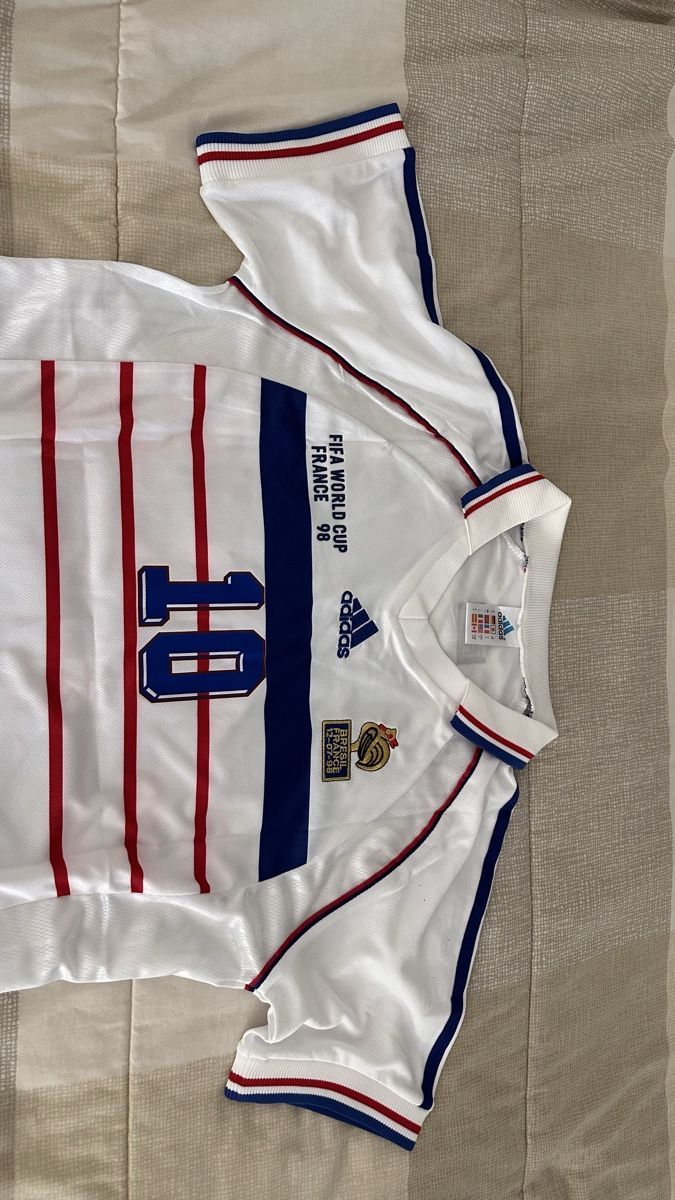 Leibchen & Hosen: France Jersey - Zidane 10 – Neu (gemäss Beschreibung) aus Oberrieden von jon_5cl2 3