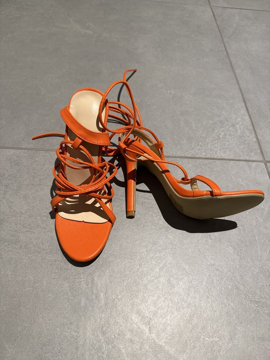 Damenschuhe: Sandales orange à lacet – Neu (gemäss Beschreibung) aus Fribourg von Mya_Asb 1
