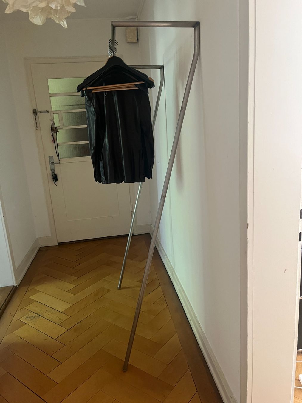Garderobe: Garderobe zum anlehnen – Gebraucht aus Zürich von Dimitreezer 2