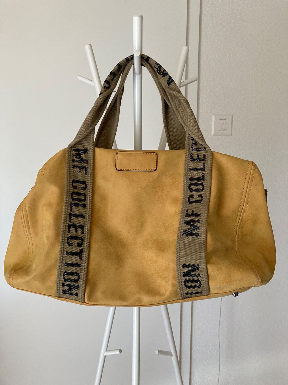 Borse: Tasche Velour ähnliches Kunstleder – Usato da Lausen venduto da arl_nt5p 1