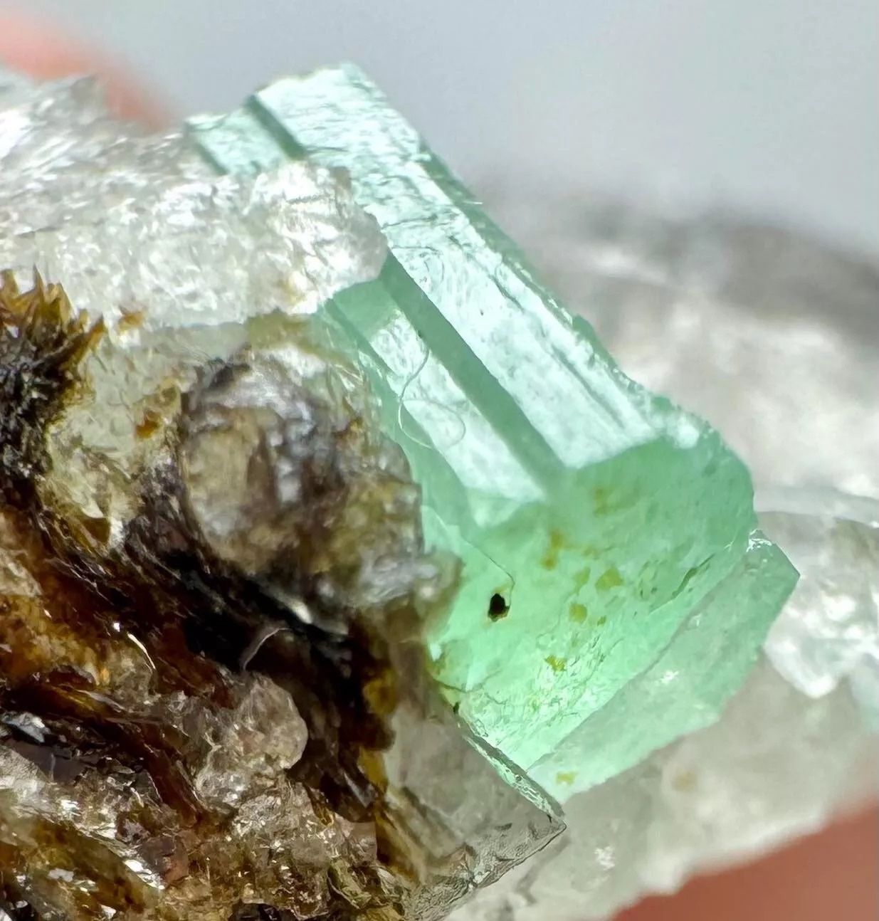 Minerali & Pietre curative: Gemmy Emerald ,Chitral District, Pakistan – Usato da Figino venduto da panshop 3