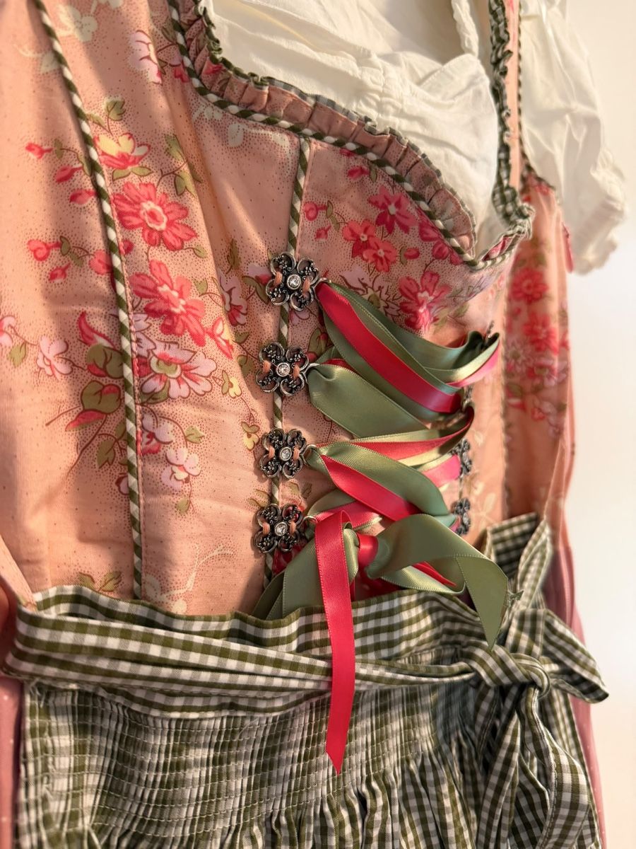 Robes: Dirndl Gr.32, Kaisers Trachten – D'occasion à Gutenswil par fel_tvx8 3