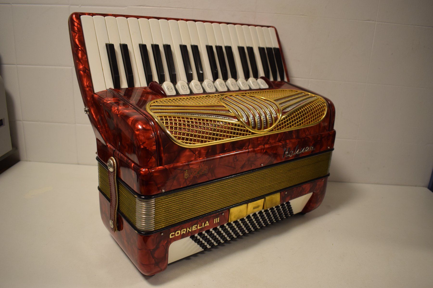 Hohner Strumenti musicali: Akkordeon chromatisch Hohner Cornelia III – Usato da Zürich venduto da baumusik 1