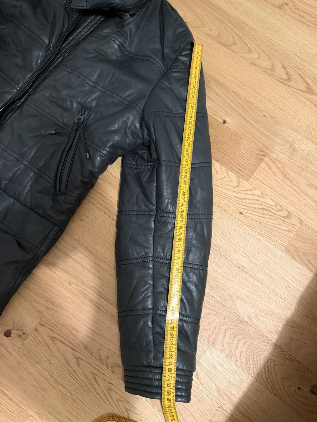 Bally Jacken: Bally Winter Jacke - Gr. M/L – Neu (gemäss Beschreibung) aus Zug von pav_q5f7 7