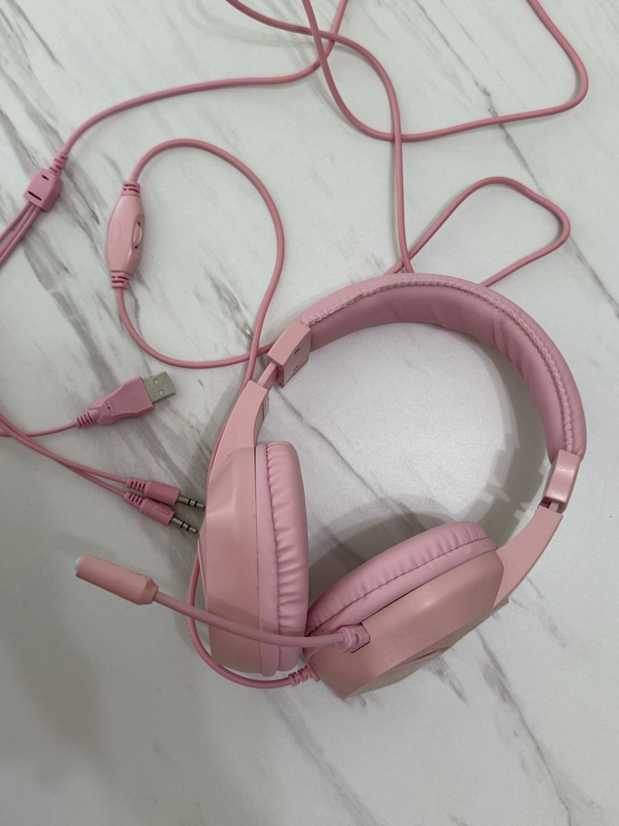 Cuffie:  Gaming Headset Pink – Nuovo (secondo la descrizione) da Schliern b. Köniz venduto da jul_ly8x 3