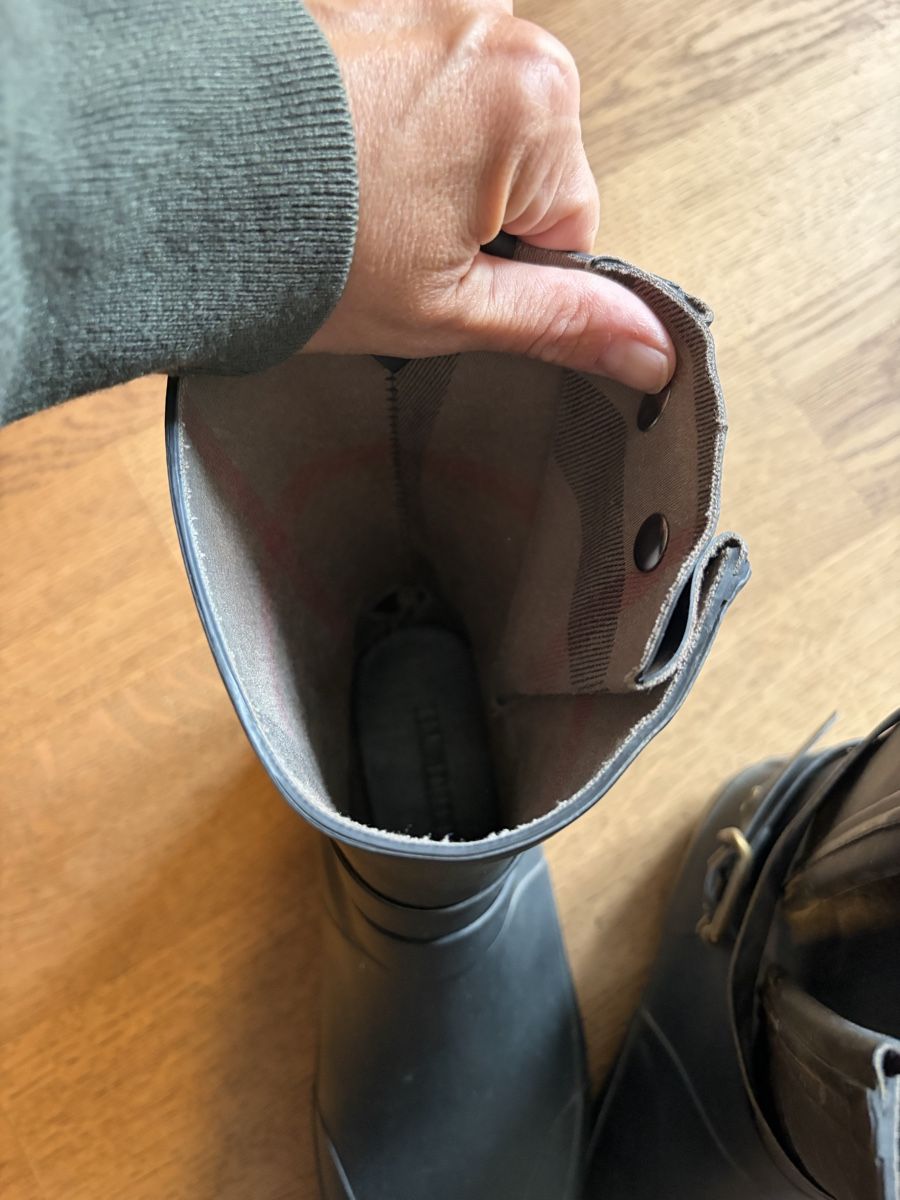 Burberry Damenschuhe: Burberry Gummistiefel  – Gebraucht aus Zuerich von yasminflower 6