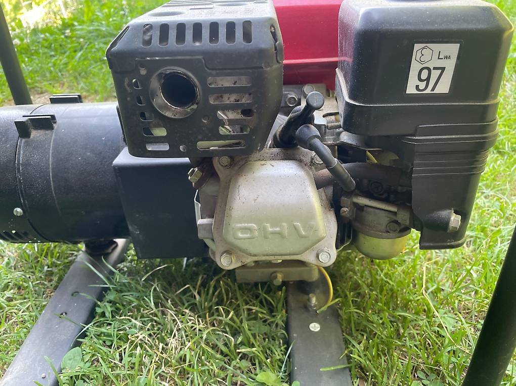 Honda Stromgeneratoren: Stromgenerator Honda EC 2200 – Gebraucht aus Oberburg von Tanneneuhus 3