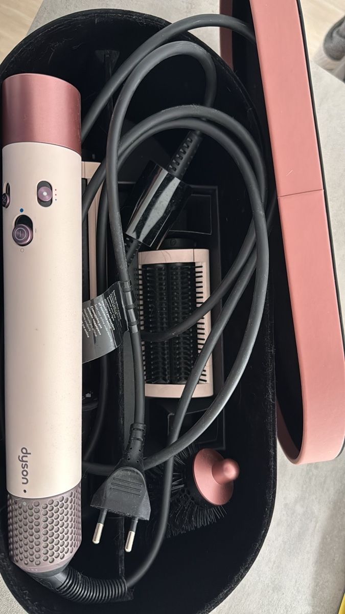 Dyson Asciugacapelli: DYSON AIRWRAP Multistyler Rose Gold  – Usato da S. Antonino venduto da gaia.pedr