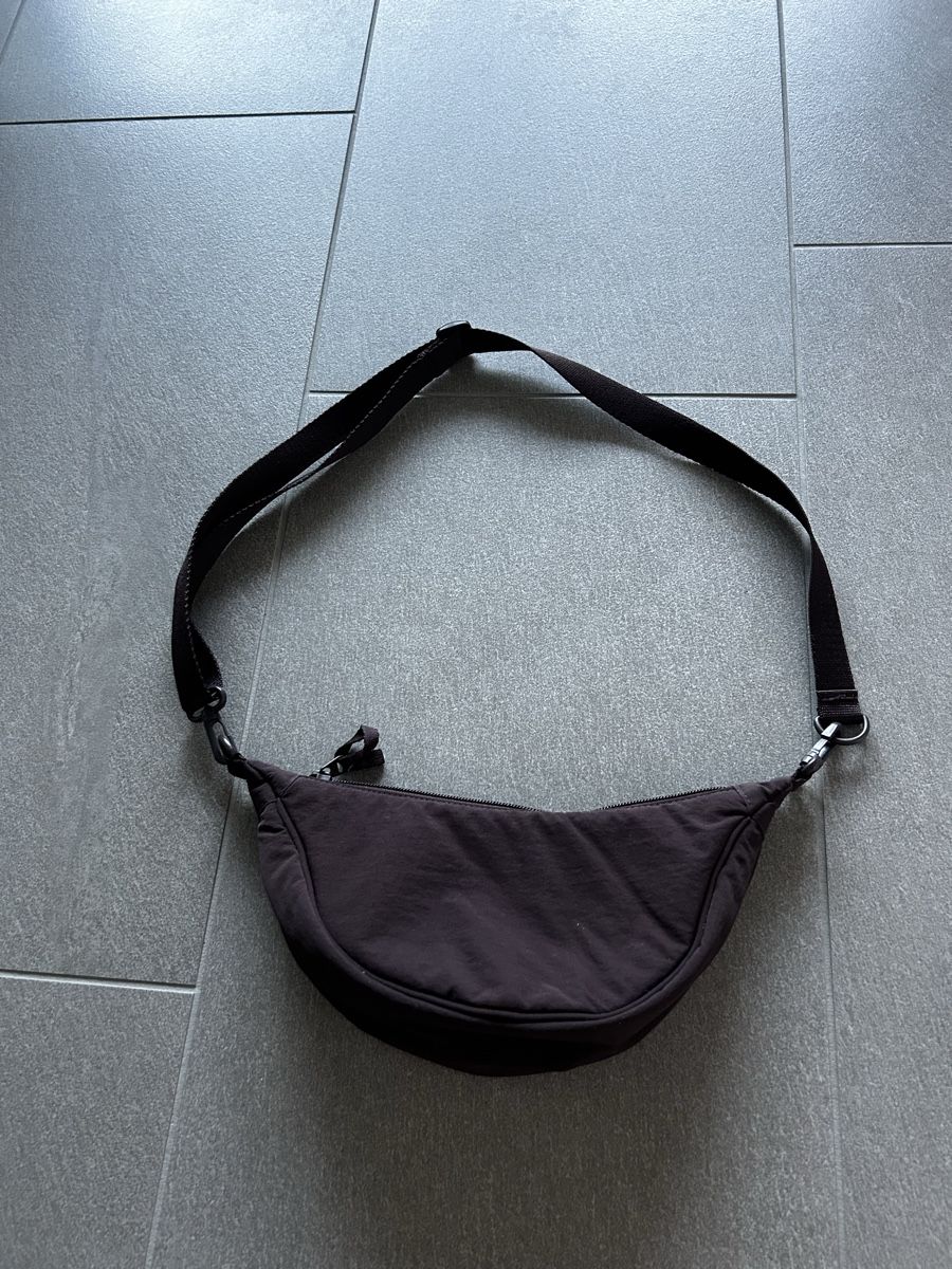 Uniqlo Sacs: Dunkelbraune uniqlo Tasche  – D'occasion à Zürich par cos_b629
