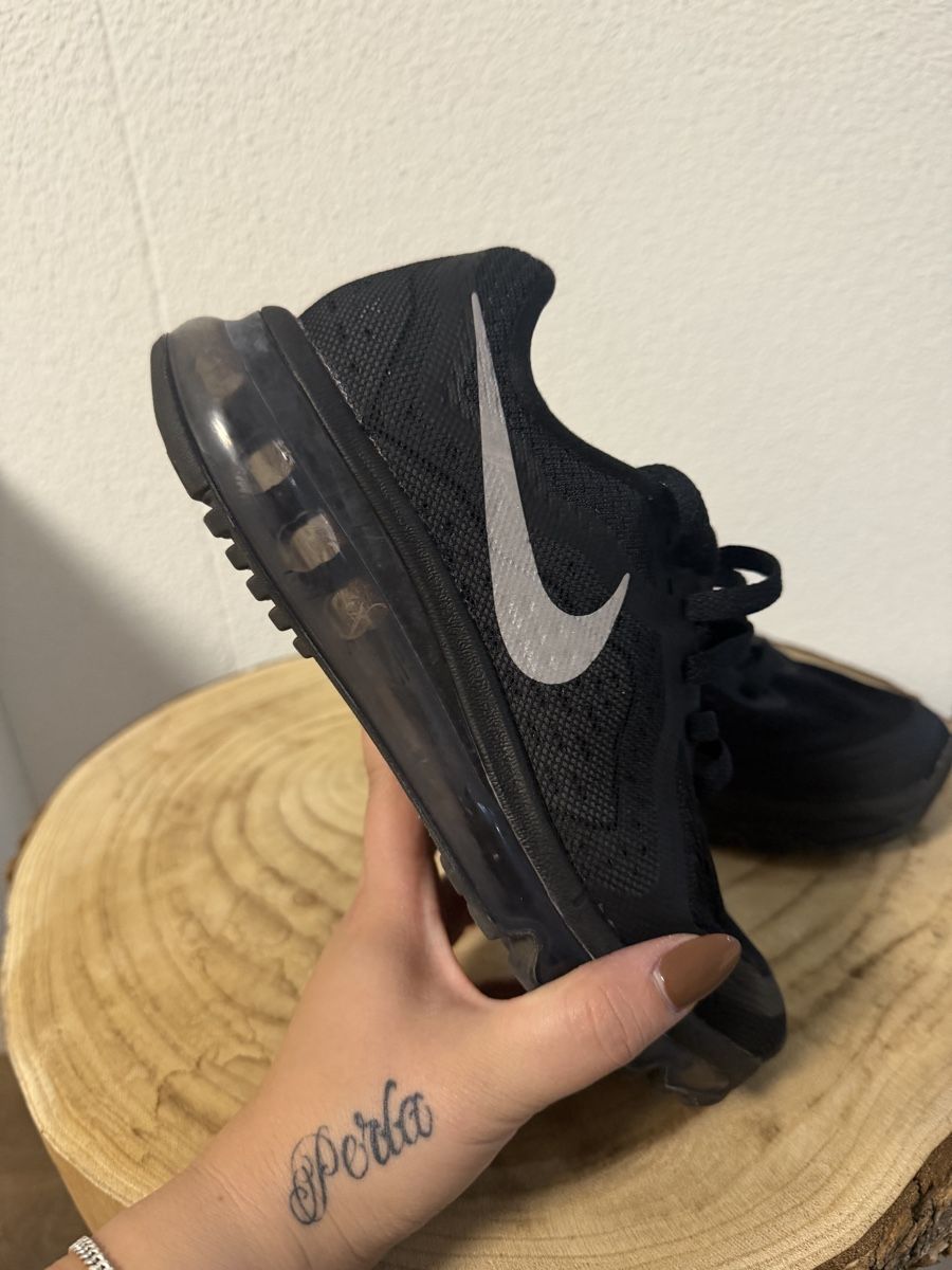 Nike Scarpe da uomo: Nike Air Max Schwarz Gr. 36.5 – Usato da Hägglingen venduto da Raff_Ella 1