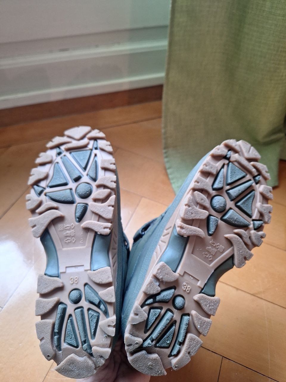 Scarpe per ragazzi: Lurchi Schneestiefel, Grösse 38 – Usato da Bern venduto da zizzerzazzer 2