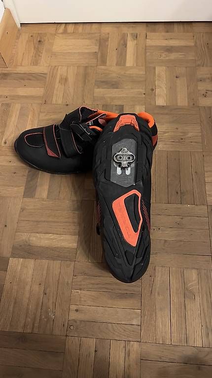 Scarpe da uomo: Shimno Fahrradschuhe Grösse 43 – Usato da Bonaduz venduto da -rico- 3