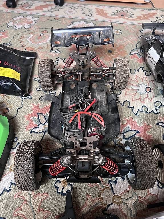 Modellismo RC: RC 1/8 Électrique – Usato da Gollion venduto da nun_tcl6 3