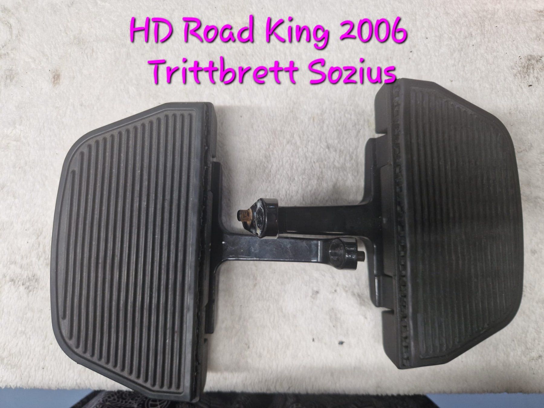 Tutti i ricambio per moto: HD Touring Trittbrett Sozius – Usato da Kerns venduto da .Biker.