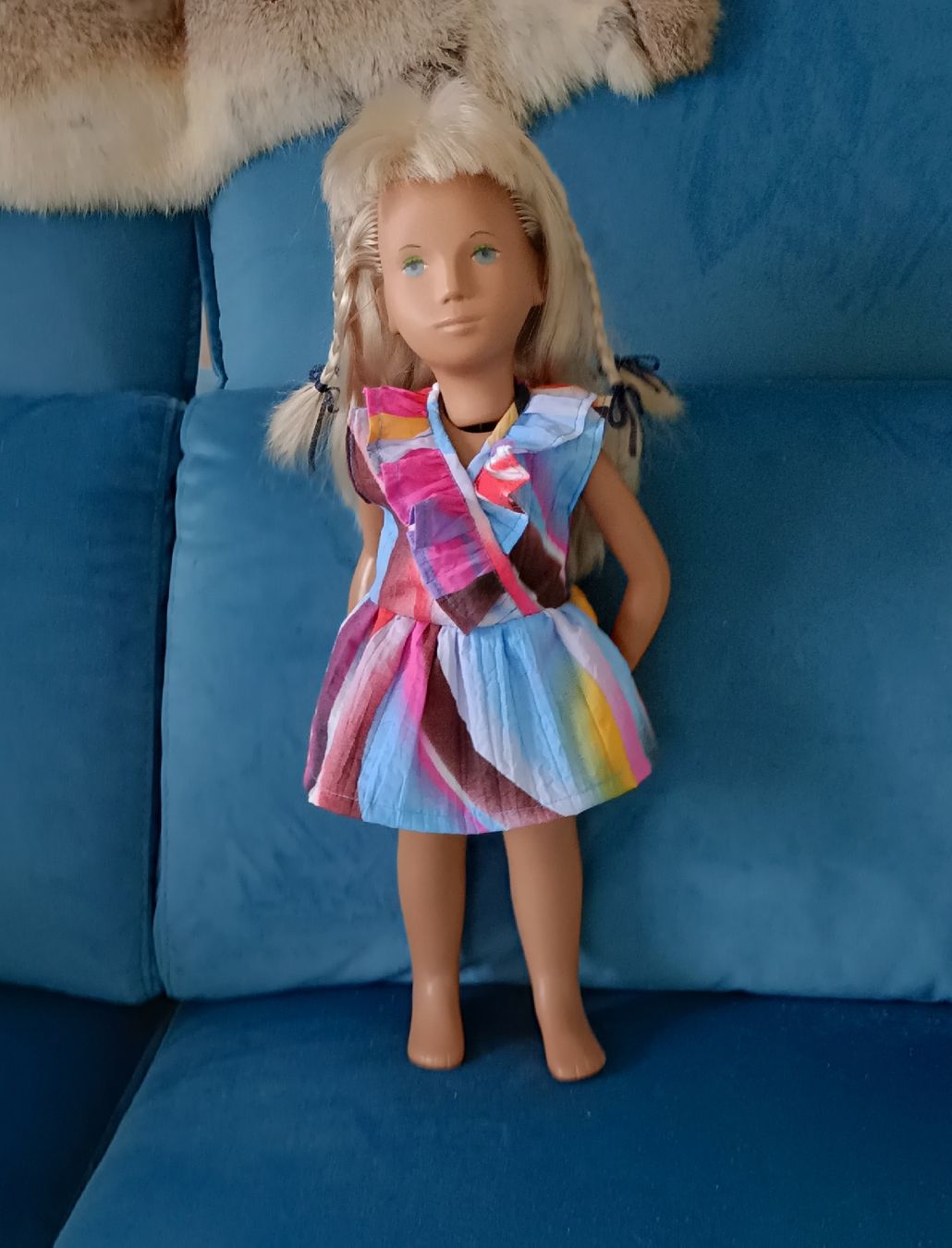 Bambole: Fürs Sasha Mädchen: Kleid mit Rüsche – Nuovo e nell'imballaggio originale da Seewen SZ venduto da 27maan 1