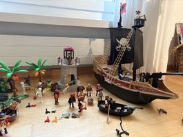 Playmobil Pirateninsel mit Schiff und viel Zubehör!