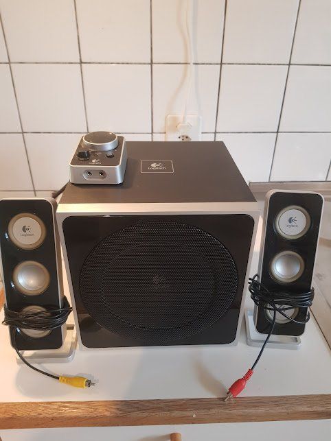 Logitech Z4 Lautsprecher (Gebraucht) in Liestal für CHF 20 – mit ...