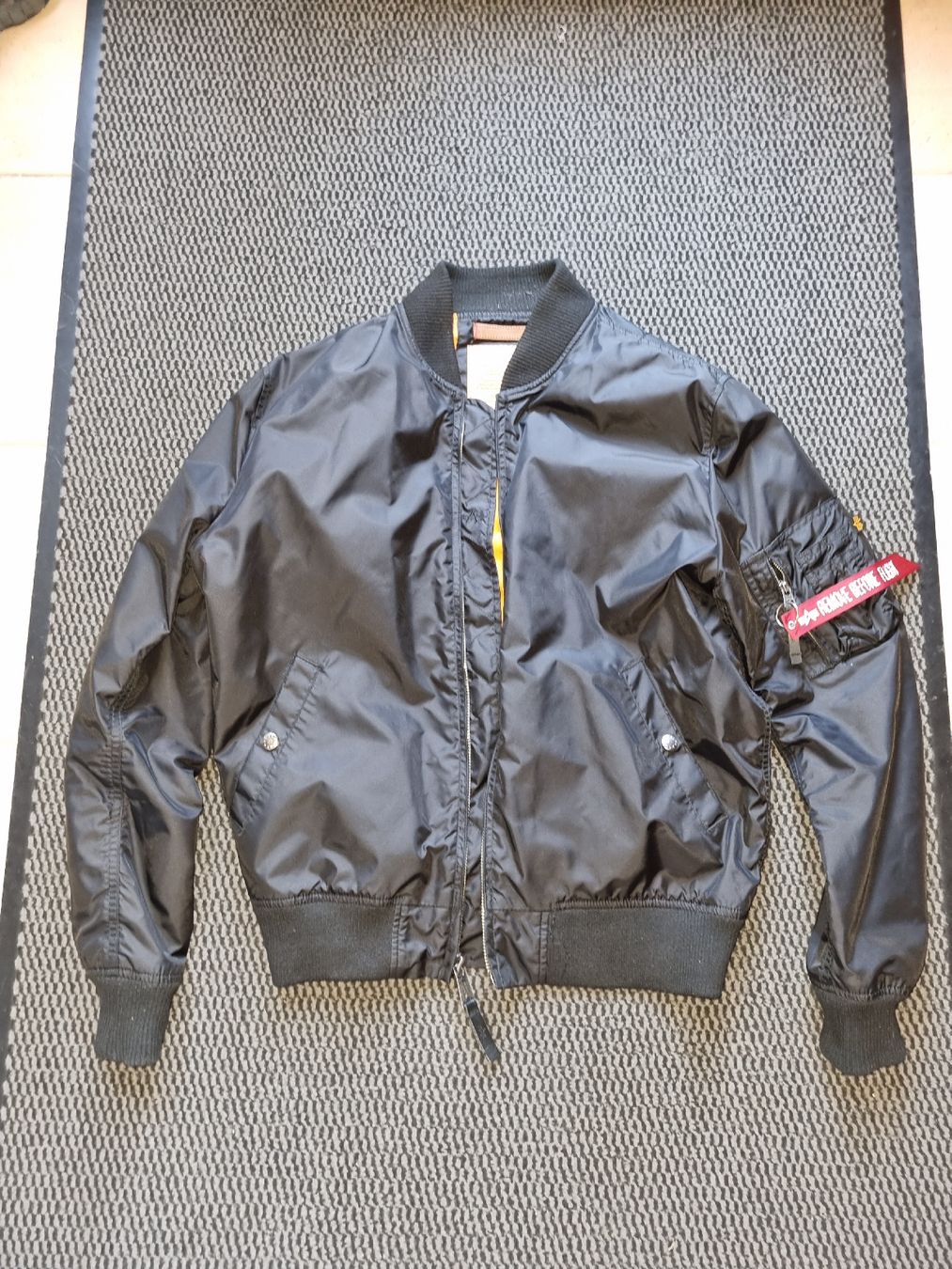Alpha Industries Jacken: Jacke Alpha Industries – Gebraucht aus Bätterkinden von luk_6kmj