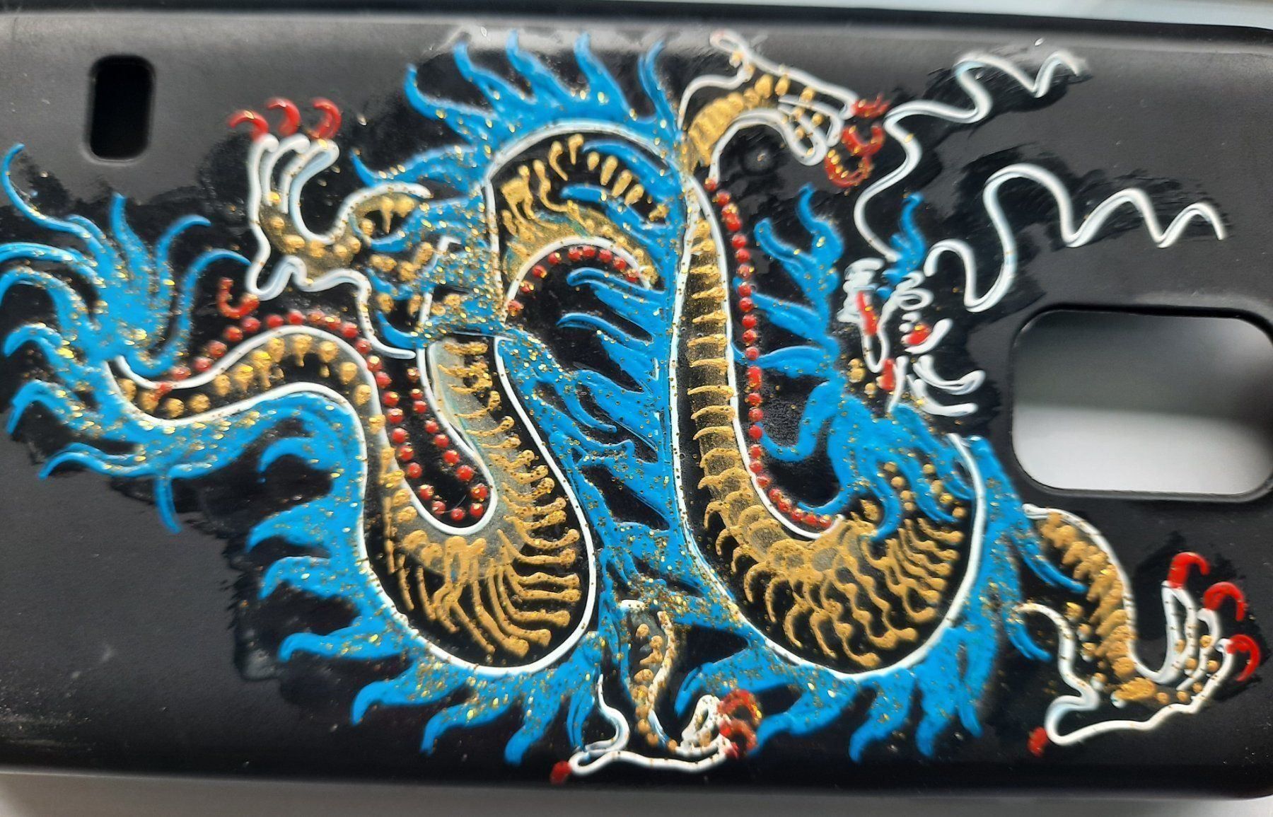 Samsung Cover & Protezioni schermo: Handy-Cover handbemalt mit Drachen – Usato da Herrliberg venduto da AlexandraBopp 2