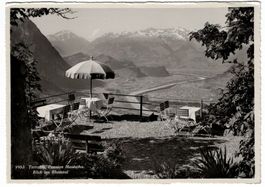 Pension Masescha, Terrasse, Blick ins Rheintal, um 1945