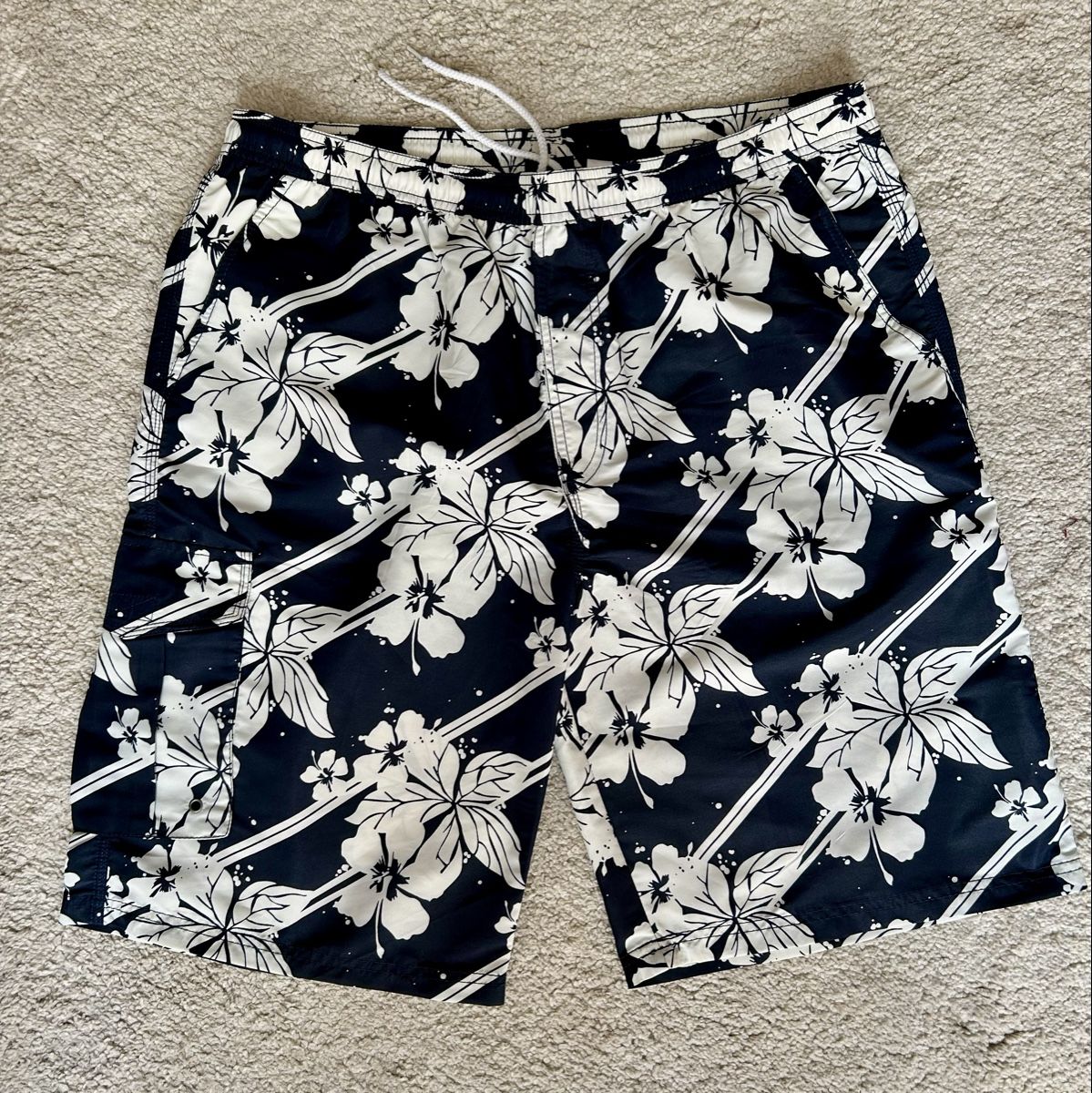 Costumi da bagno: Short de bain homme fleuri, taille XL – Usato da Genève venduto da NipponiaNippon