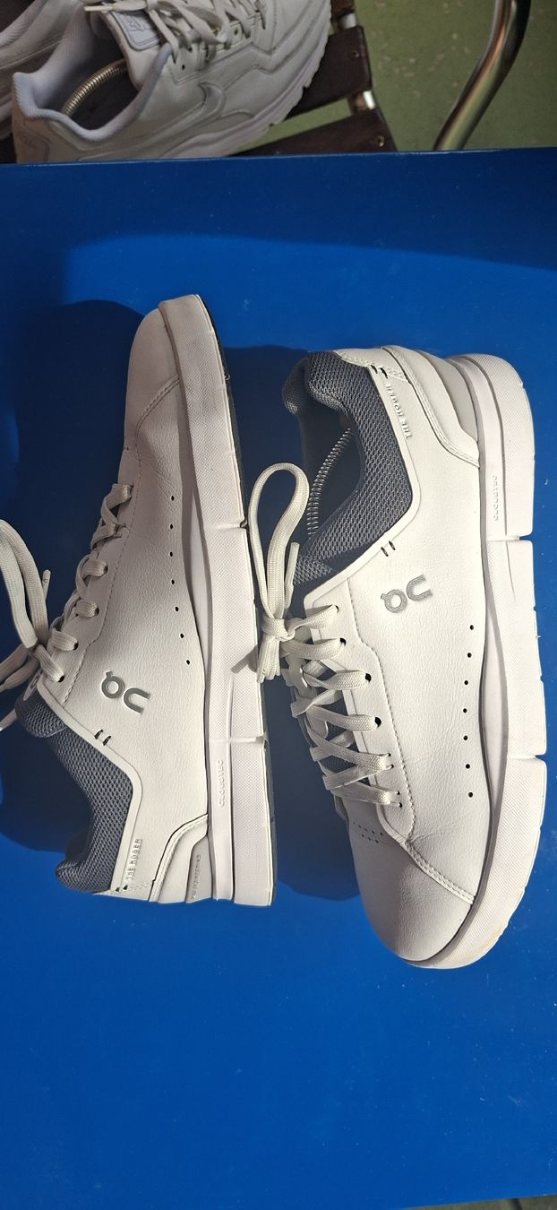On Scarpe da uomo: On The Roger Advantage Herren Sneaker, Grösse 44.5  – Usato da Zürich venduto da Jeronimo83 2
