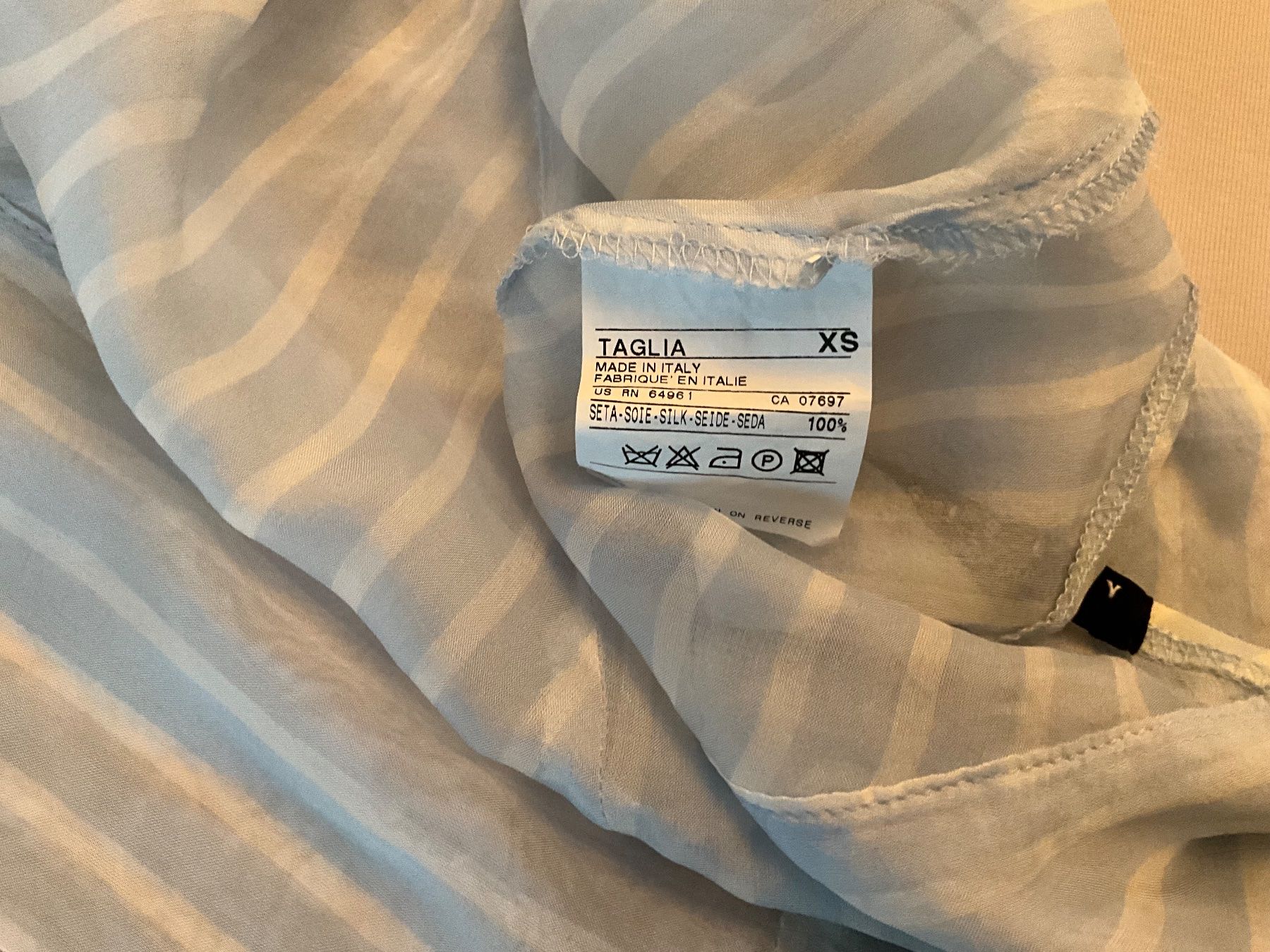 Sisley Tops: Sisley Silk Halter Top XS – Neuf (Voir description) à Erlenbach ZH par Syssi_C 3