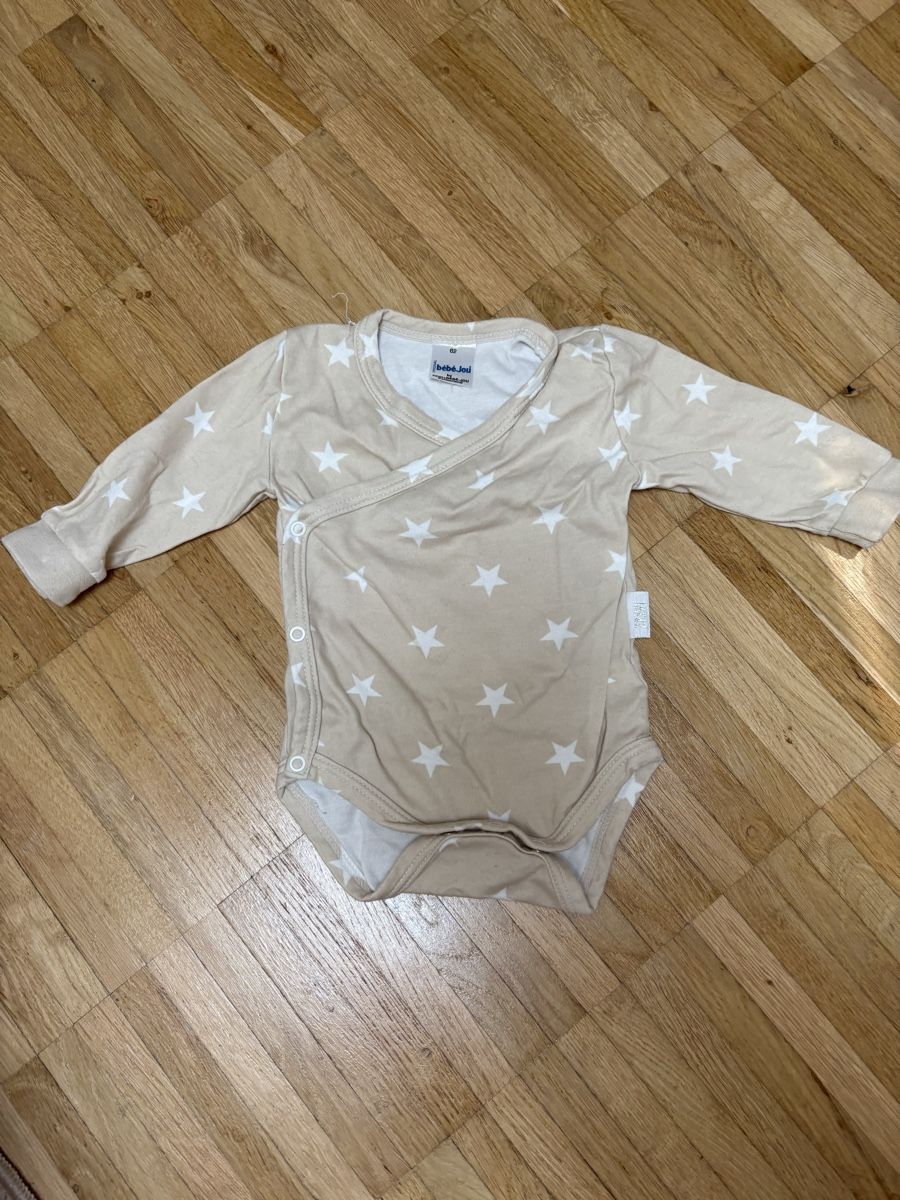 Kleiderpakete & -sets: Süsses Baby Set mit Sternenmuster, Gr. 62 – Gebraucht aus Oberglatt ZH von Haushalt1984 1