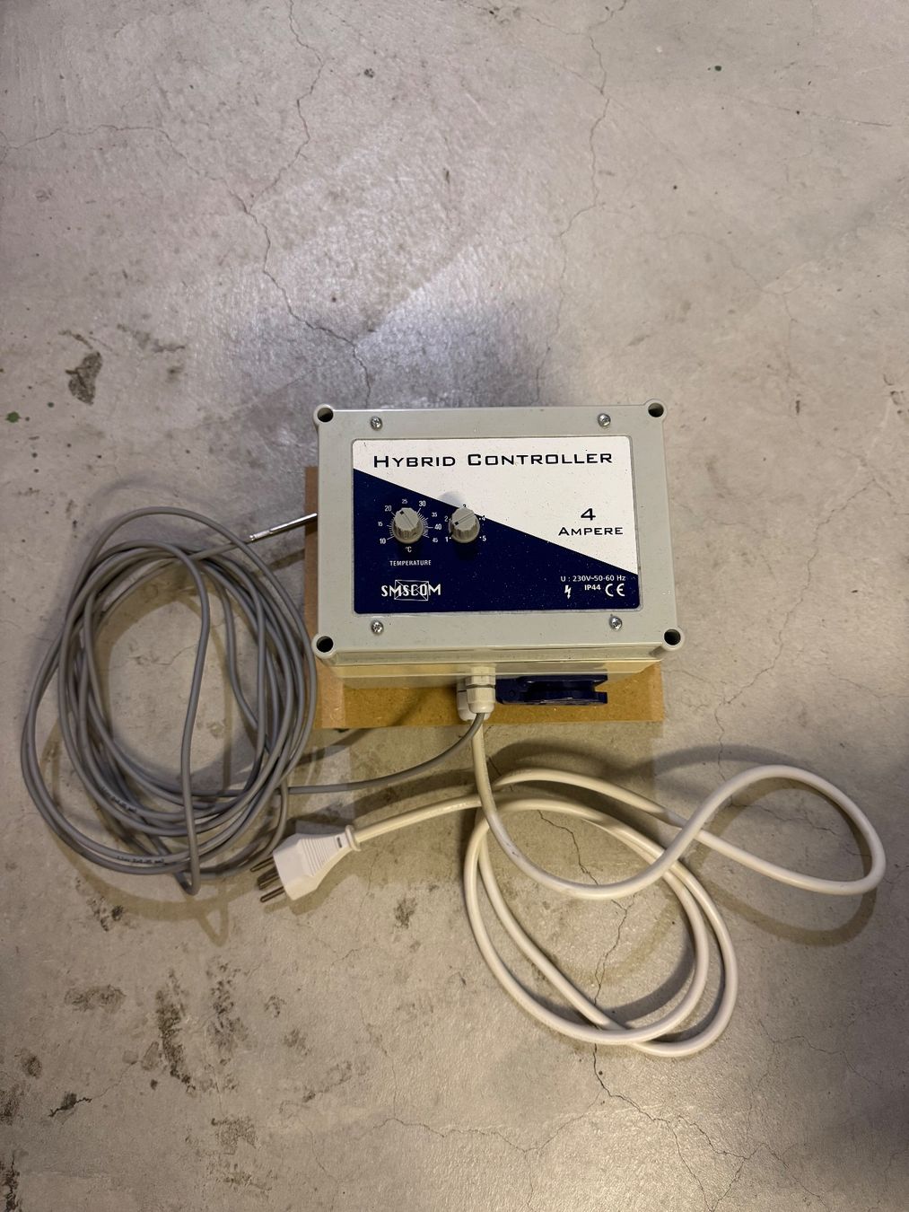 Steuerung: SMSCOM Hybrid Controller 4A - Temp. gesteuerter Lüfterregler – Gebraucht aus Fehraltorf von LordRomi