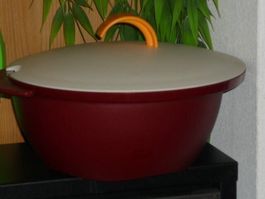 TUPPERWARE  2 L.