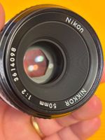 Objectif NIKON NIKKOR 50mm f/2 - Lumineux & Compact!